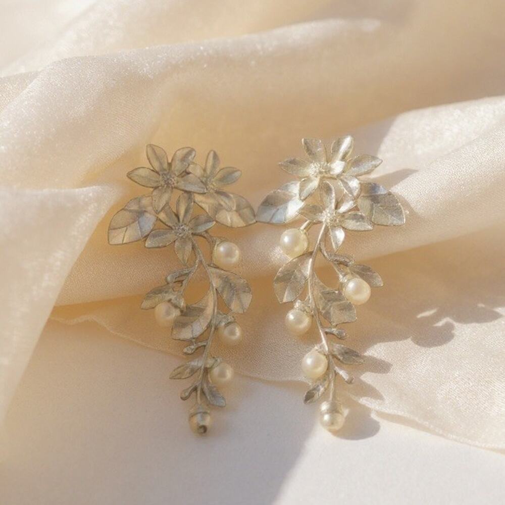 Wedding Flower Earrings Zara Leaf White Silver Pearl Boho Petal Garland Bouquet
